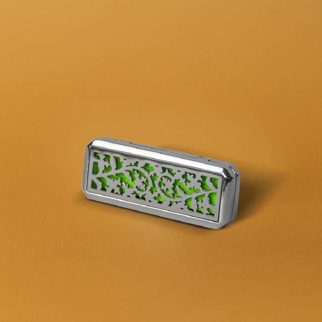 Flora Luxe - Aromatherapy Car Vent Diffuser Locket