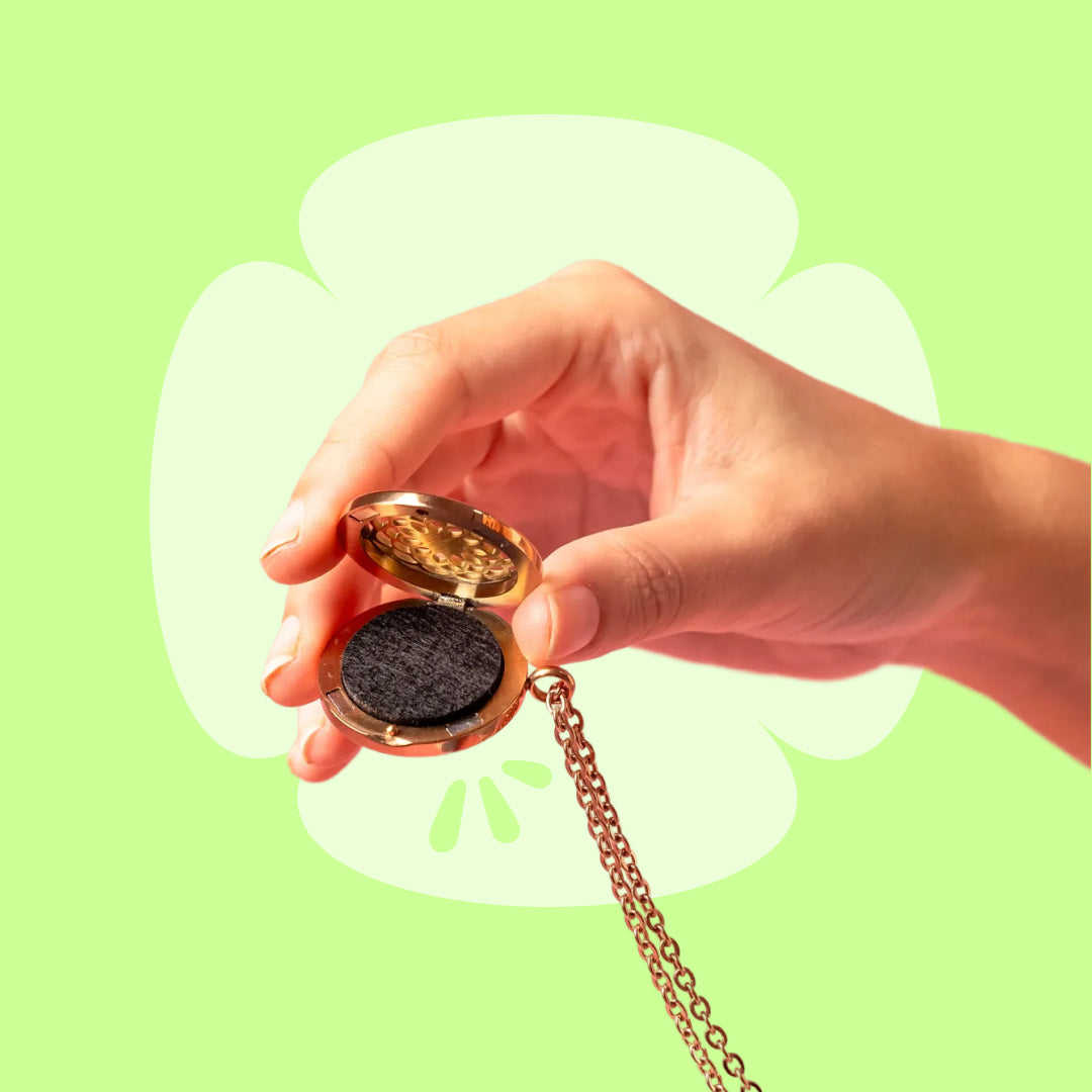 Blossom Essential Oil Diffusing Necklace - Rose Gold