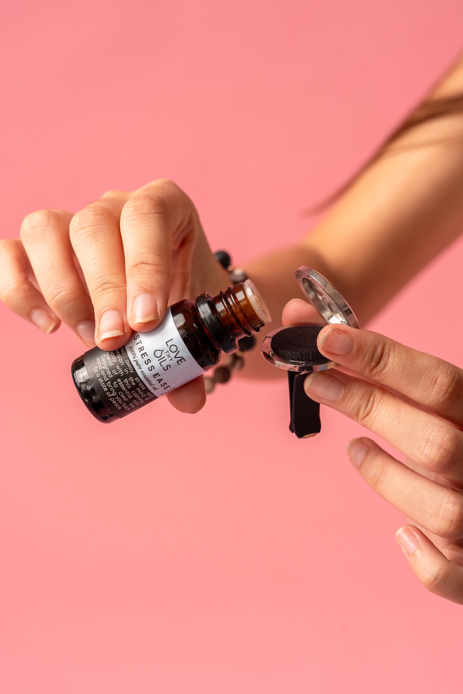 Blossom - Aromatherapy Car Vent Diffuser Locket - Silver