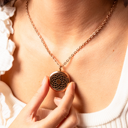 Blossom Essential Oil Diffusing Necklace - Yellow Gold