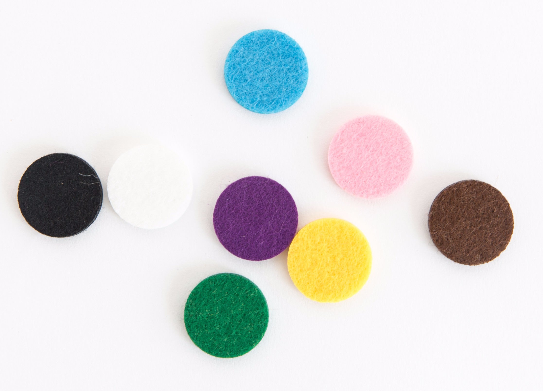 Replacement diffusing pads for 30mm locket black and white